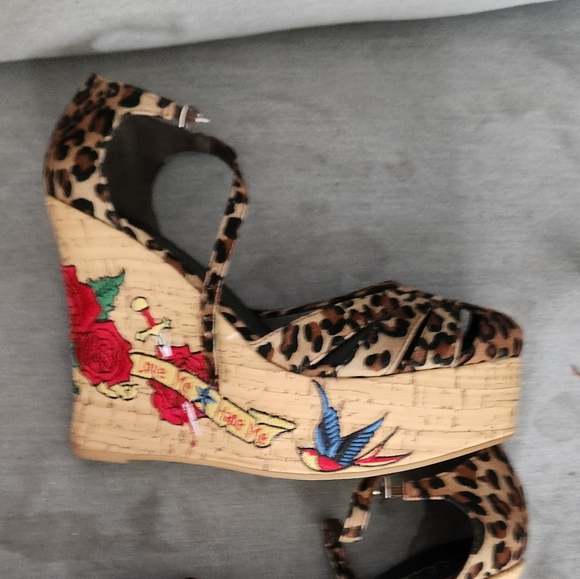 Ellie Leopard Print Wedges with Red Floral Embroidery - Picture 3 of 6